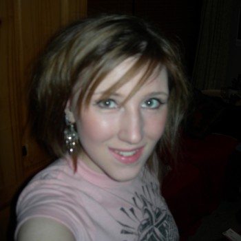 Dauphine - Swingerclub in Ellzee Profil von Dauphine, 24 Jahre, Swingerclub in Ellzee (Bayern)